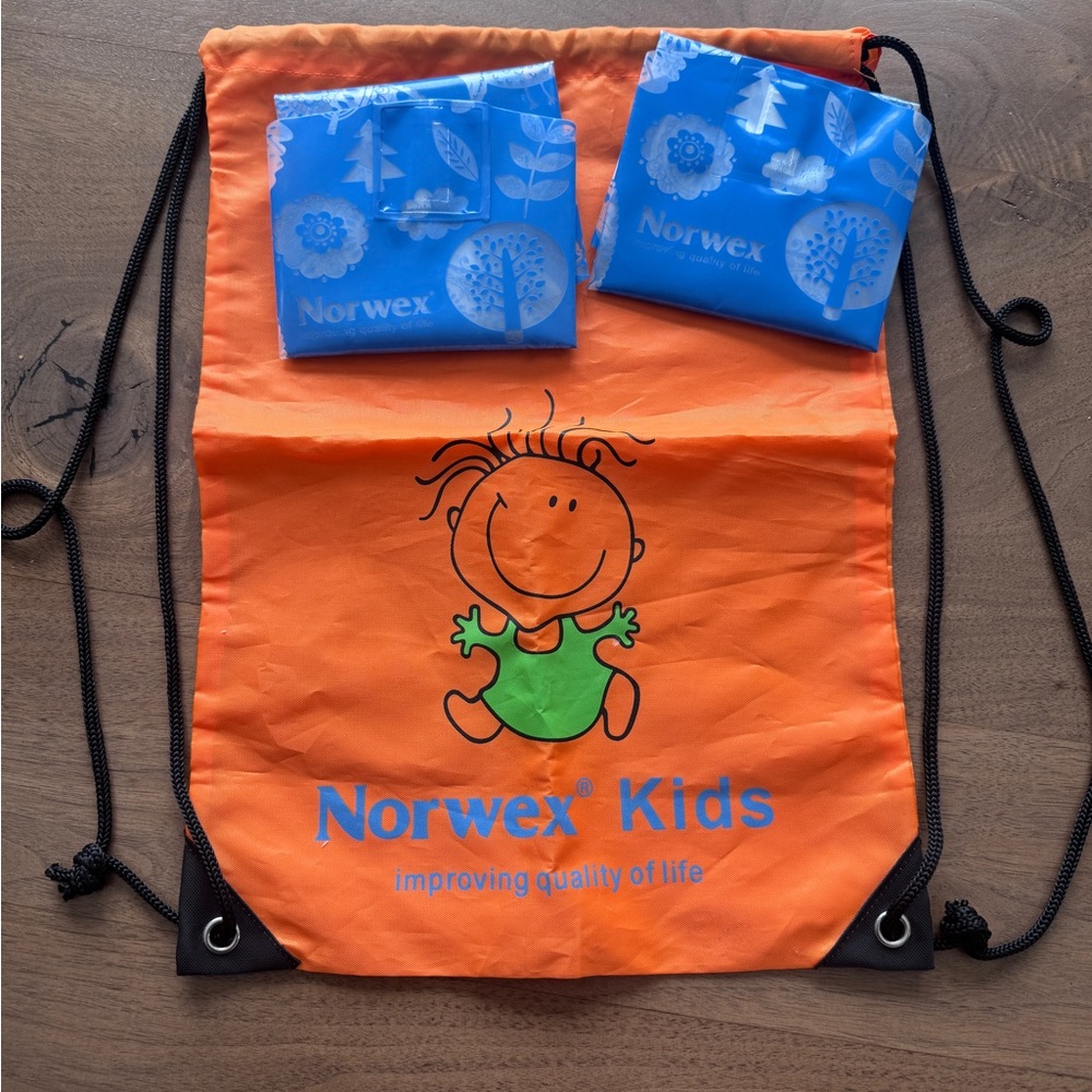Norwex Kids Cinch Sak and 2 Sandwich Wraps
